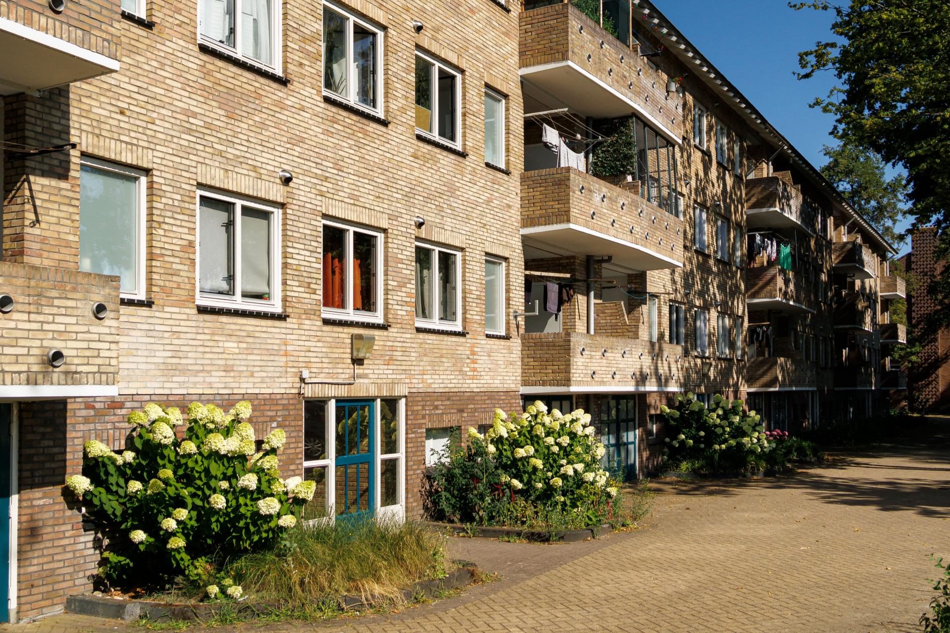 Gerenoveerde flat in de wijk Het Franse Gat in Veenenedaal